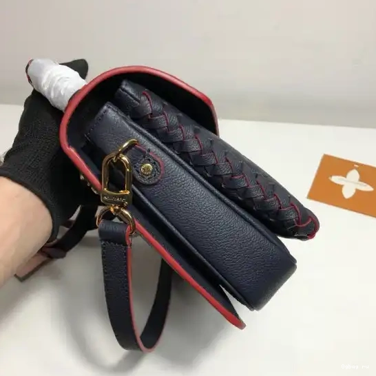 POCHETTE LOUIS VUITTON METIS 0425